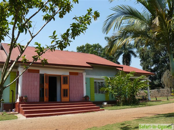Entebbe Tourists Campsite & Hostel