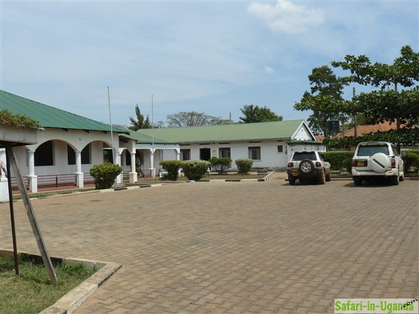 Green Top Hotel